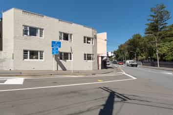 1-4/121 Hill Street, Thorndon