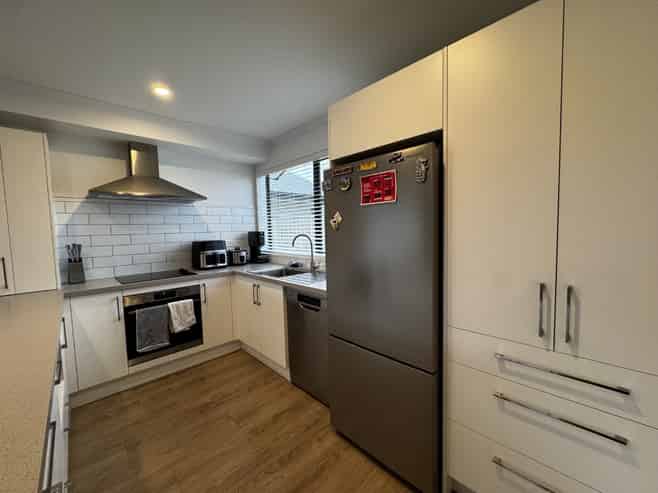 5 Chambers Avenue, Ravenswood