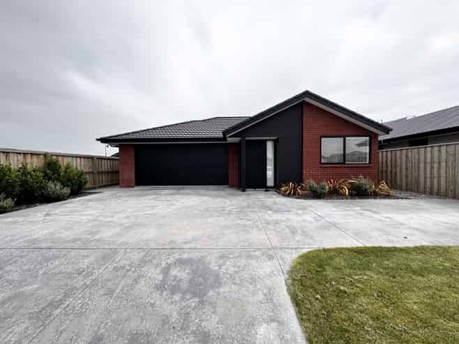 5 Chambers Avenue, Ravenswood