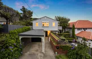 100 Donald Street, Karori