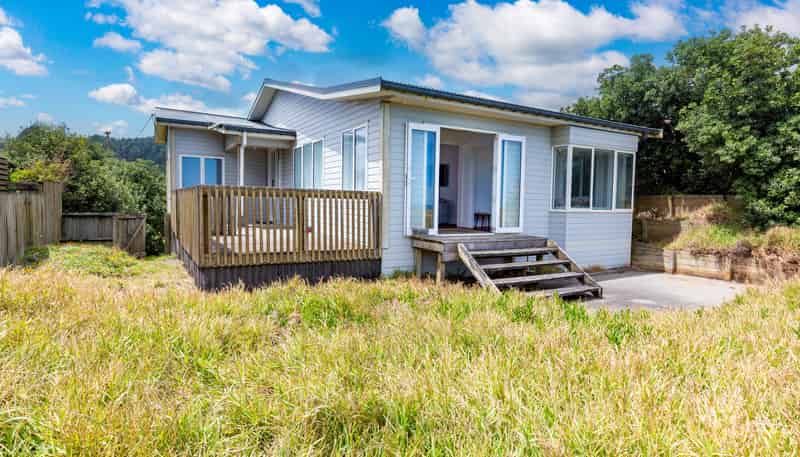 21 Ocean View Road, Port Waikato