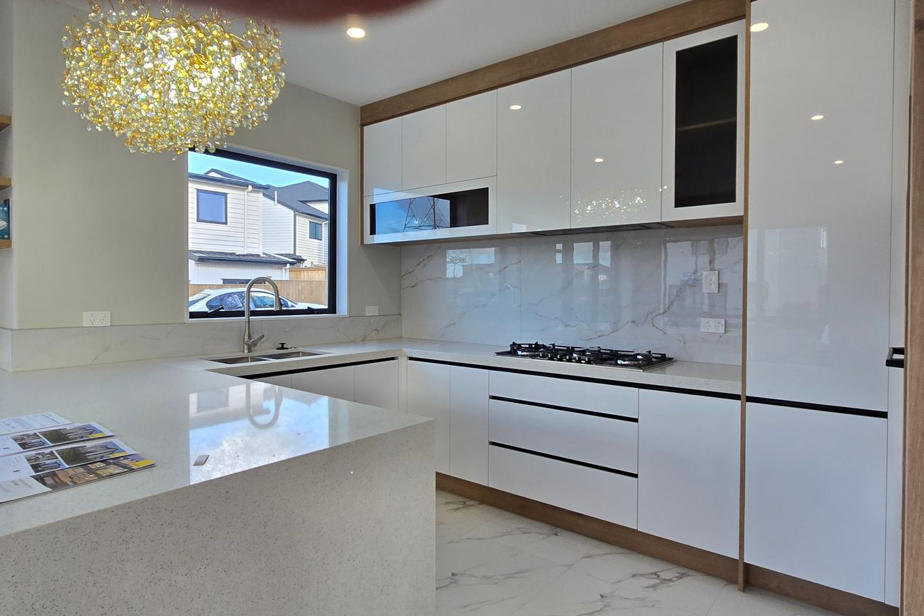 Priced to Sell-Outstanding Value - Vista 3