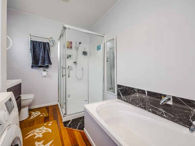 2/16 Takanini Road, Takanini