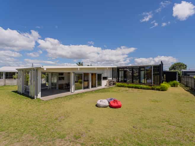 106 Ashley Place, Matarangi