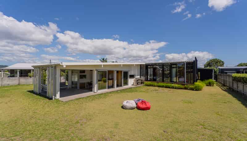 106 Ashley Place, Matarangi