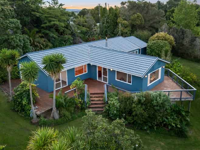 12 Whitehills Road, Waitoki