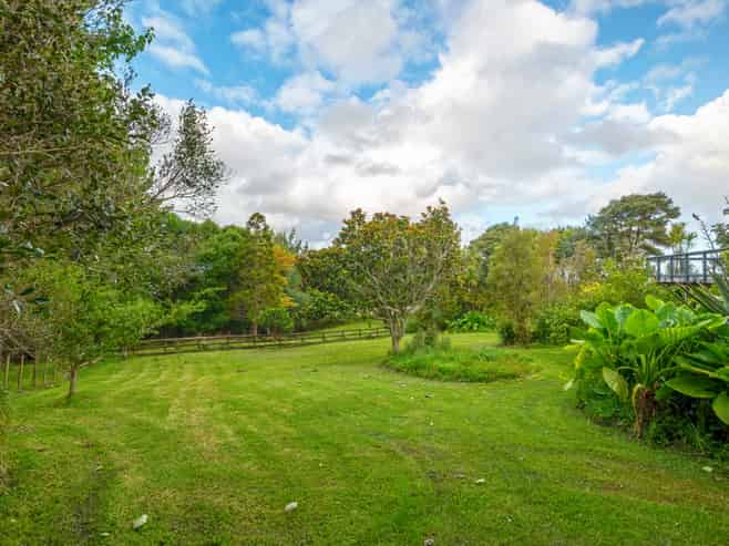 12 Whitehills Road, Waitoki