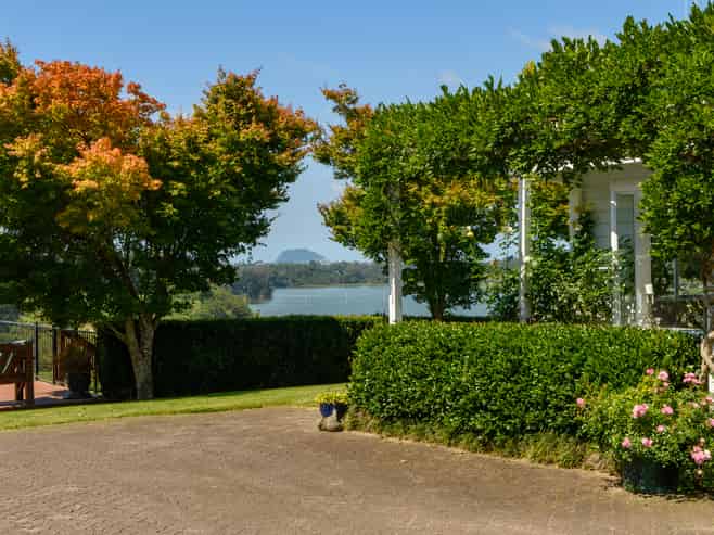 34E Plummers Point Road, Whakamarama