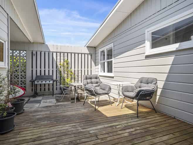 54 Tremaine Avenue, Two Mile Bay