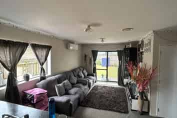 12A/15 Tironui Station Road East, Takanini