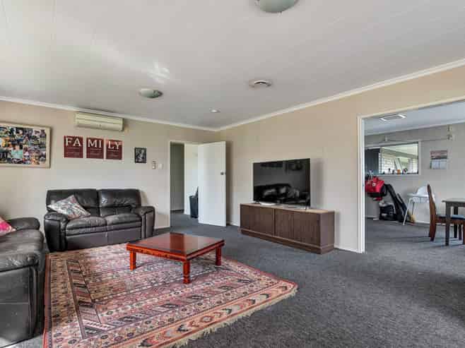 18 Kowhai Street, Hawera