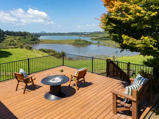 34E Plummers Point Road, Whakamarama