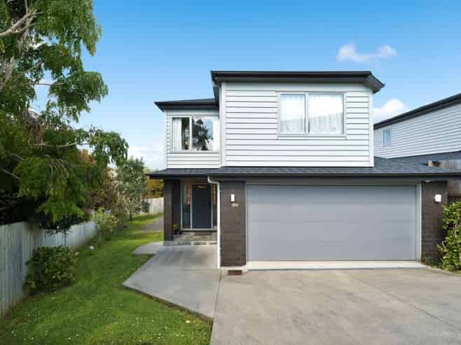 63A Tirimoana Road, Te Atatu South