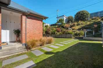 544 Broadway, Strathmore Park