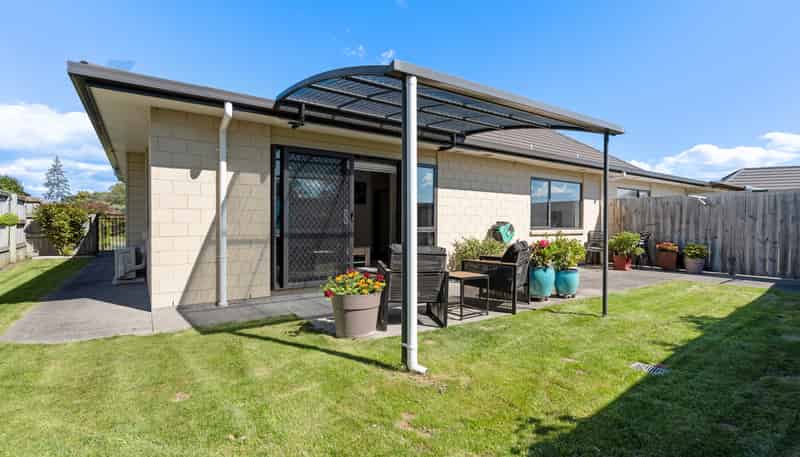 83 Ashmore Park, Carterton