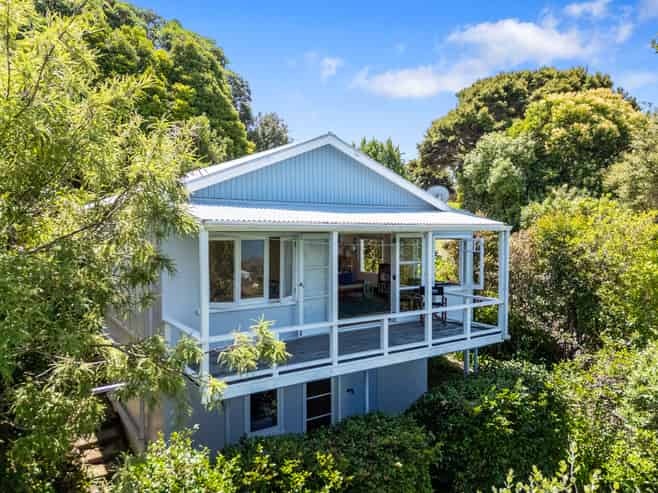 3 Neil Avenue, Waiheke Island