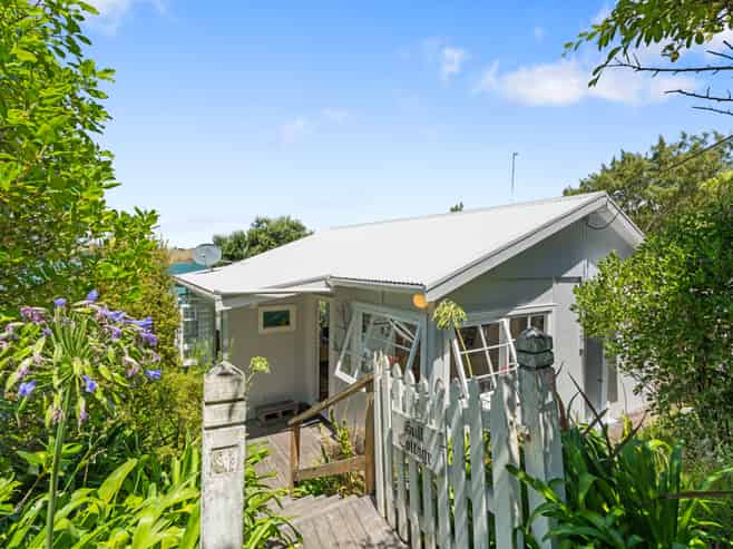 3 Neil Avenue, Waiheke Island
