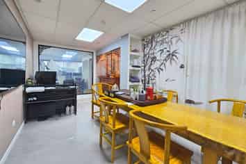 High Profile Retail/Office in Mt Albert