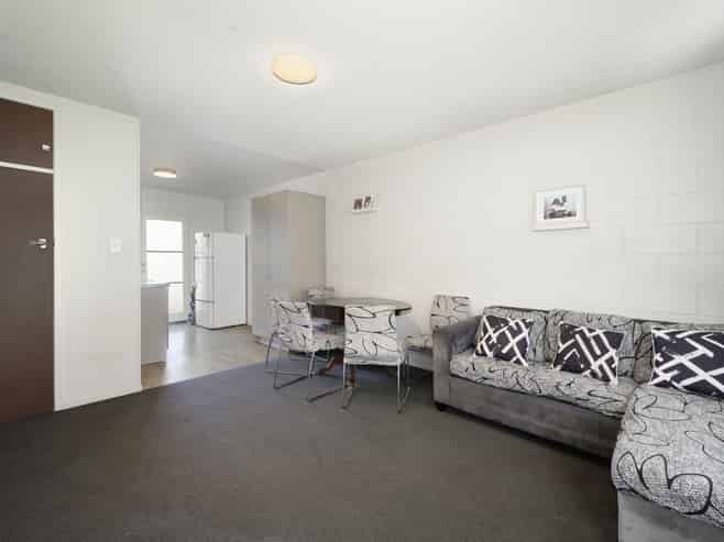 2/37 Selwyn Street, Tauranga