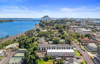 2/37 Selwyn Street, Tauranga