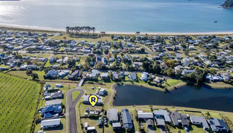 19 Scott Drive, Cooks Beach