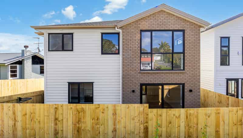 142 Moore Street, Hillcrest