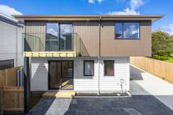 142 Moore Street, Hillcrest