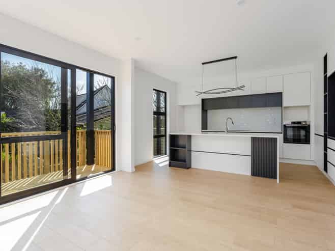 142 Moore Street, Hillcrest