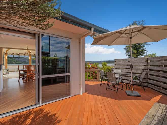 53 Robinson Road, Whitianga