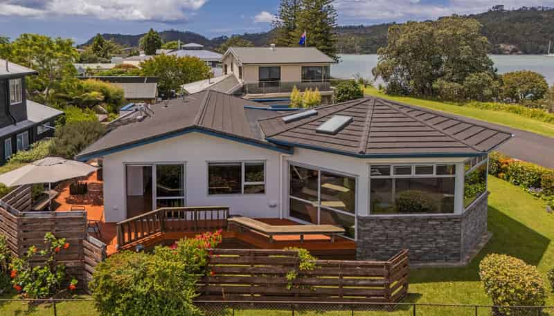 53 Robinson Road, Whitianga