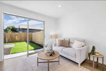 2/79 Harrow Street, Phillipstown