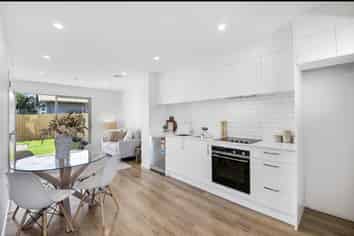 2/79 Harrow Street, Phillipstown