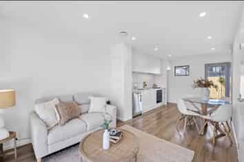 2/79 Harrow Street, Phillipstown