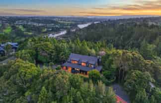 129 Paremoremo Road, Lucas Heights