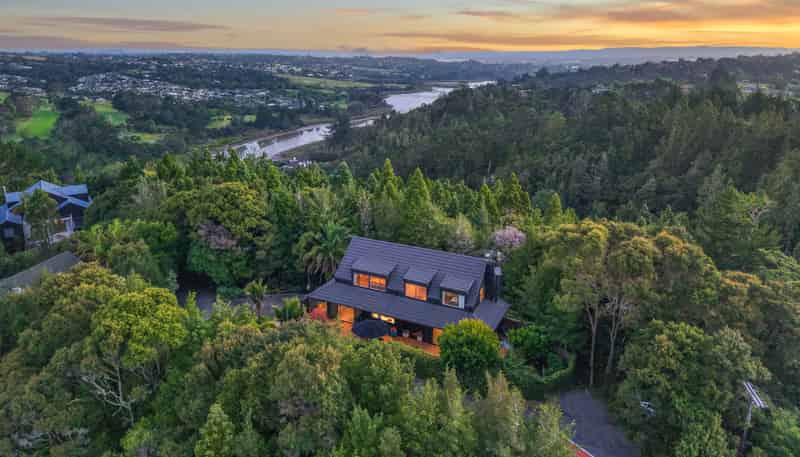 129 Paremoremo Road, Lucas Heights