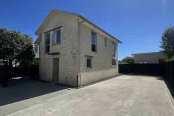 B/8 Rex Street, Riccarton