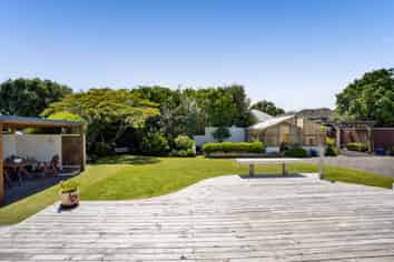 53 Domett Street, Opunake