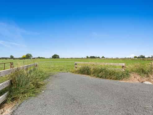 00 Given Road, Matamata