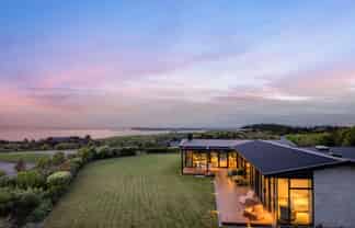 2 Heipipi Drive, Esk Hill Estate, Bay View