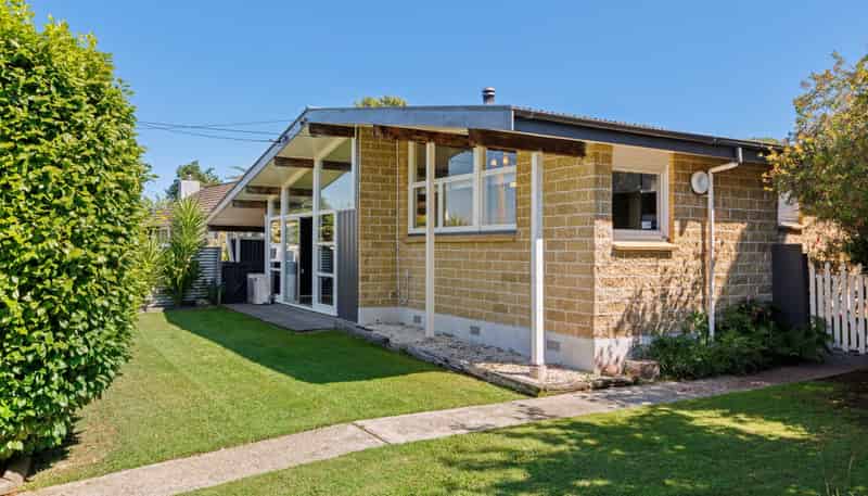 2 Collett Place, Riversdale