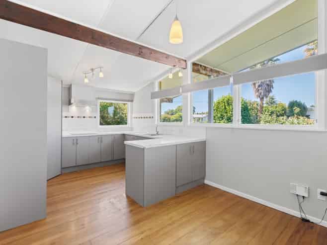 2 Collett Place, Riversdale