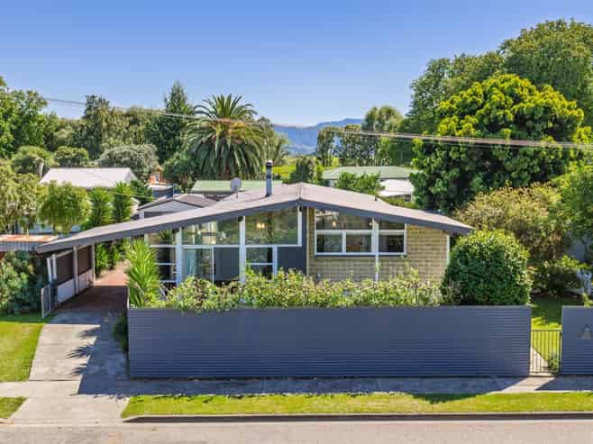 2 Collett Place, Riversdale