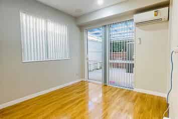 273 Old Flathush school road, Flat Bush