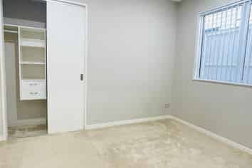 273 Old Flathush school road, Flat Bush