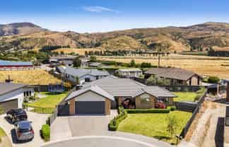 22 Magnetic Place, Cromwell