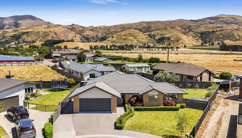22 Magnetic Place, Cromwell