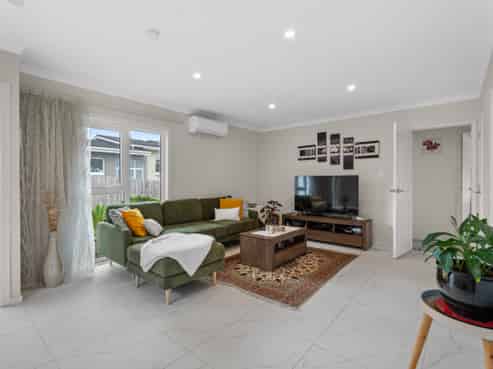 2/36 Gowing Drive, Meadowbank