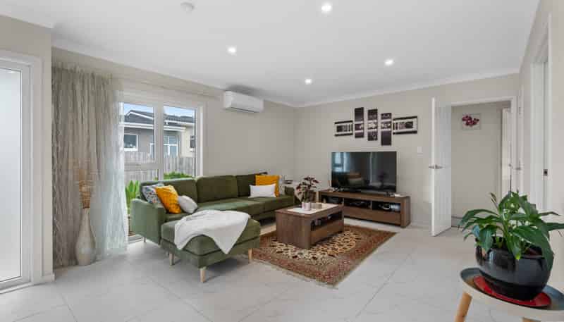 2/36 Gowing Drive, Meadowbank