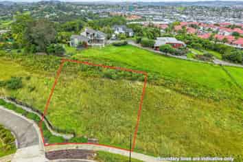 10 Awanui Road, Red Beach