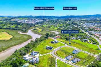 10 Awanui Road, Red Beach